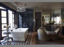 地中海风格别墅卫生间开放式浴缸设计效果图